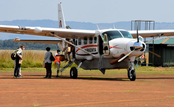 10-kenya-luxury-flying-safari
