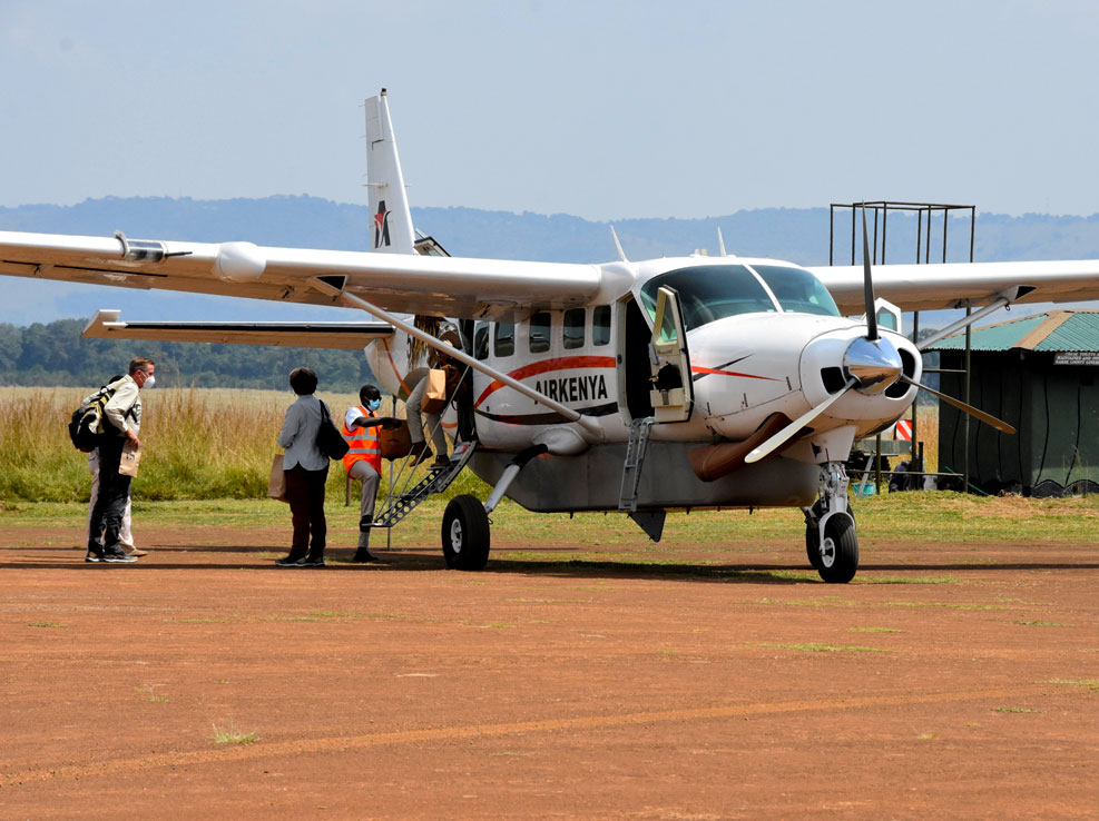 10-kenya-luxury-flying-safari